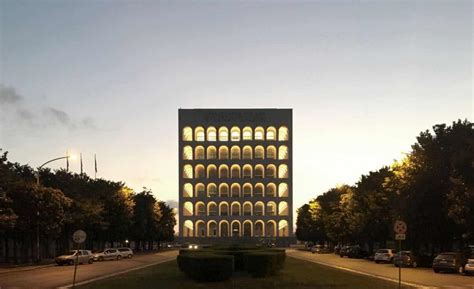 come raggiungere mostra di fendi rima eur|Mostra di Pomodoro al Colosseo Quadrato di Roma .